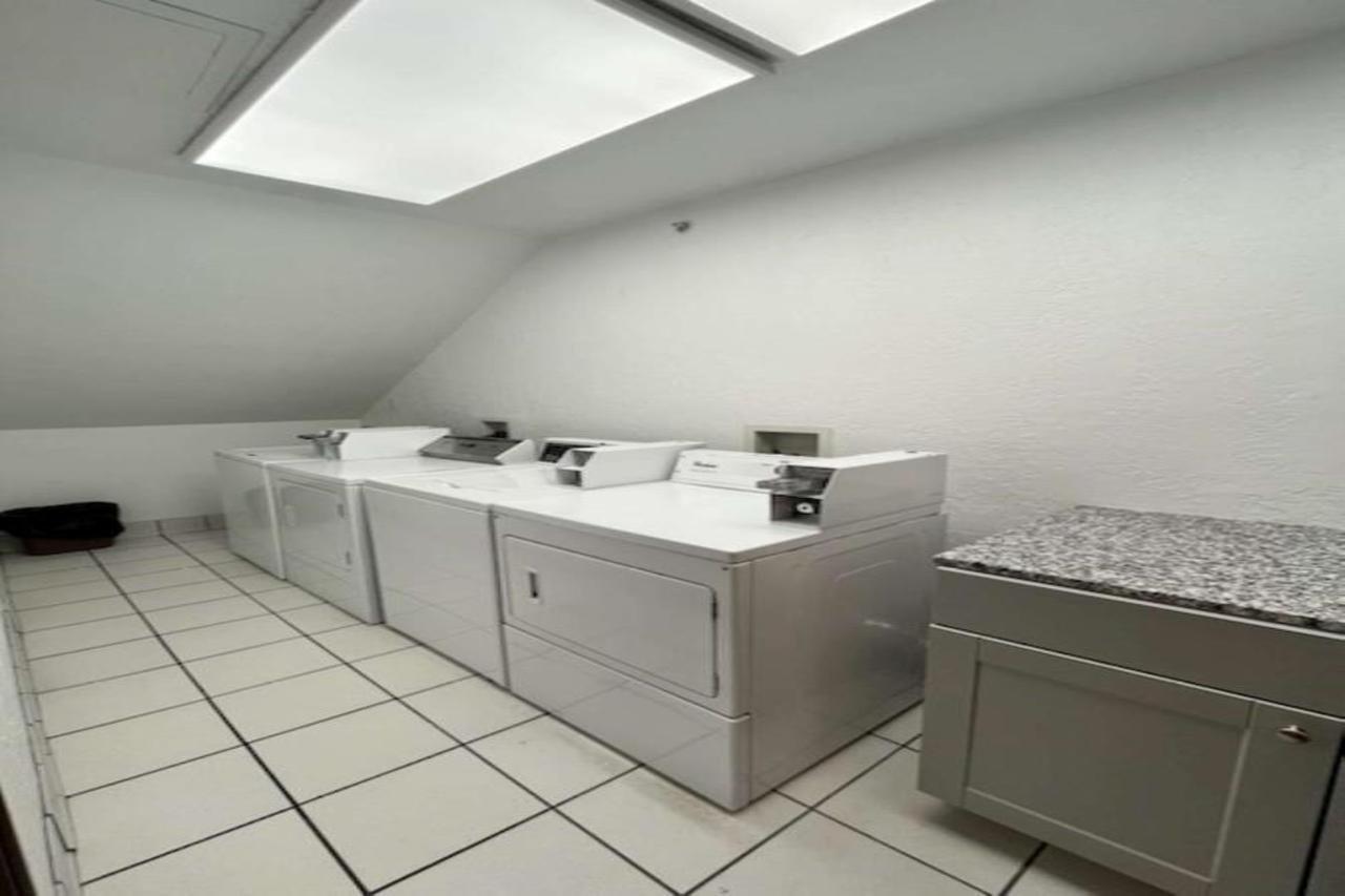 Surestay Plus Hotel By Best Western Price Exterior foto